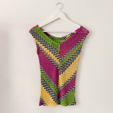 Load image into Gallery viewer, Missoni Sleeveless Knit Blouse - S
