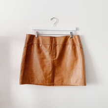 Load image into Gallery viewer, Vintage GAP Mini Skirt - 10
