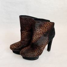 Load image into Gallery viewer, Pelle Moda Cowhide Platform Booties - 6
