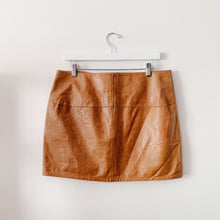 Load image into Gallery viewer, Vintage GAP Mini Skirt - 10
