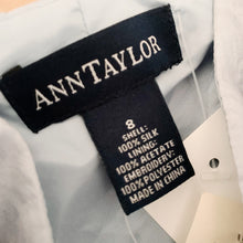 Load image into Gallery viewer, Ann Taylor Silk Straplesss Top - 8
