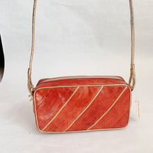 Load image into Gallery viewer, Snakeskin Leather Camera Bag

