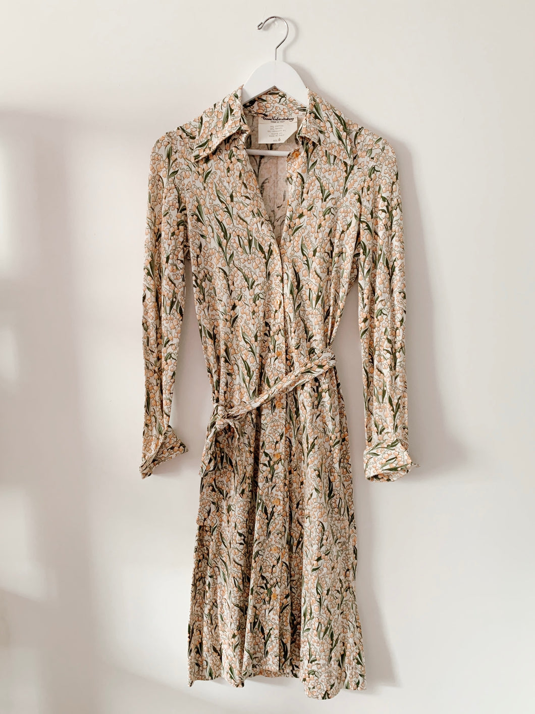 Diane Von Furstenburg 1970s Wrap Dress - 6