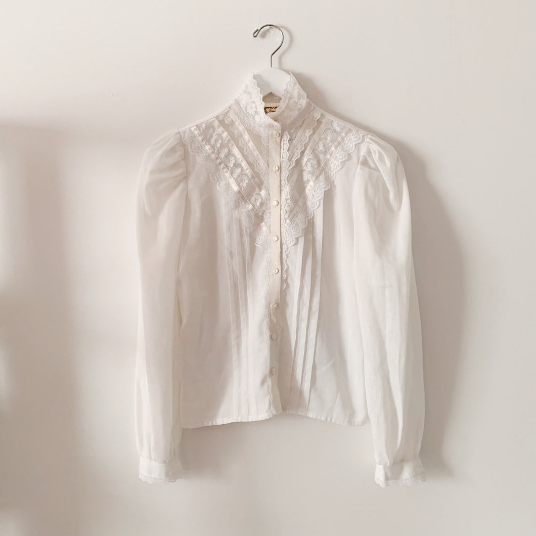 Jessica's Gunnies Lace Blouse - XS