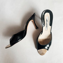 Load image into Gallery viewer, Brian Atwood Sandal Heel -35.5
