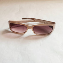 Load image into Gallery viewer, 00s Fendi Rimmed Sunglasses

