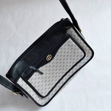 Load image into Gallery viewer, Vintage Gucci Crossbody
